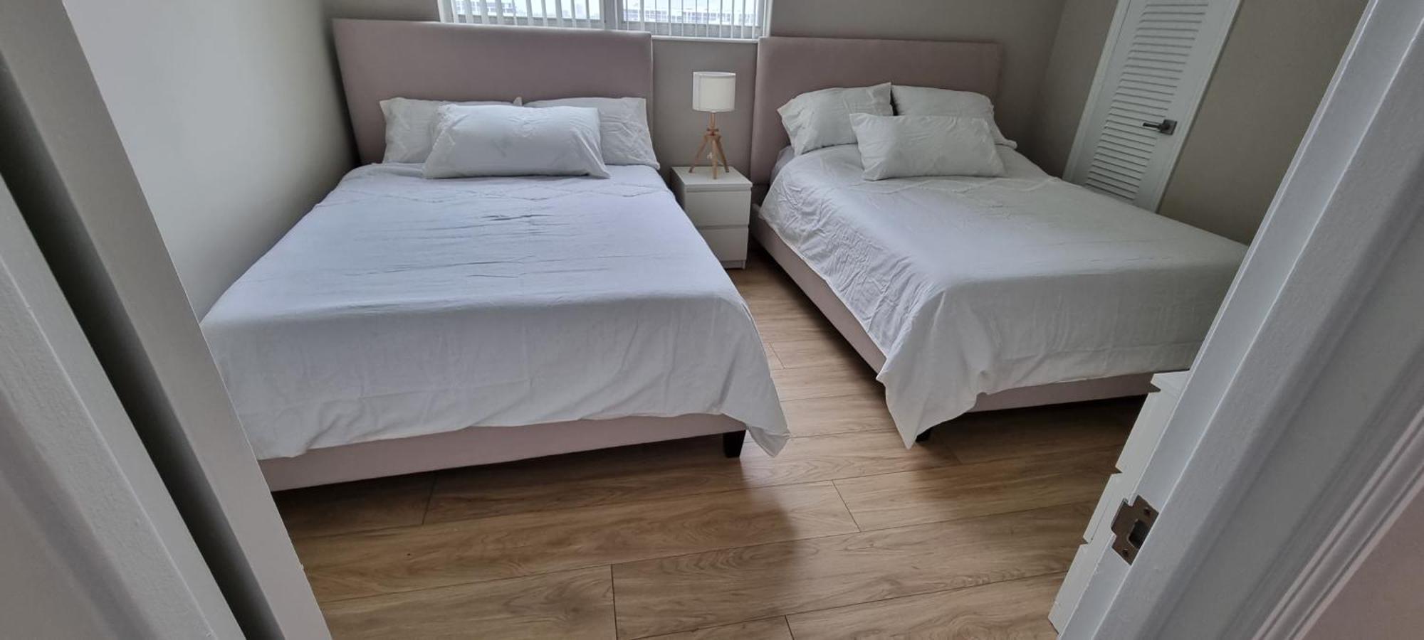 New Luxury Apartment 2Br 2Ba Direct Beach Access ハリウッド エクステリア 写真